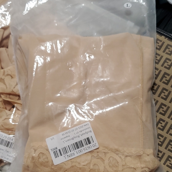 Body Shaper - Picture 6 of 6